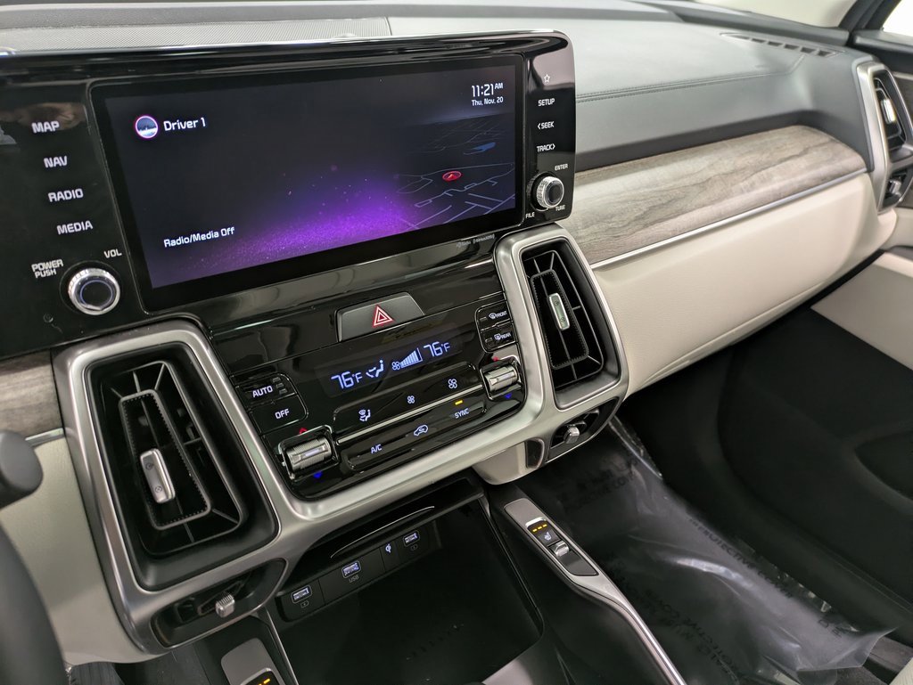 Certified 2022 Kia Sorento X-Line EX image 11