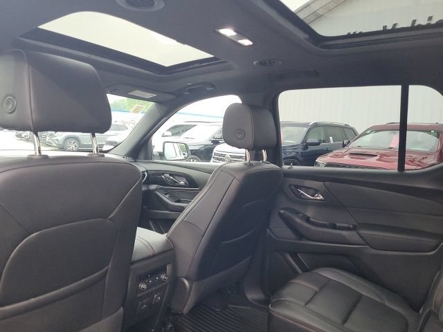 Used 2023 Chevrolet Traverse RS AWD/4WD image 16