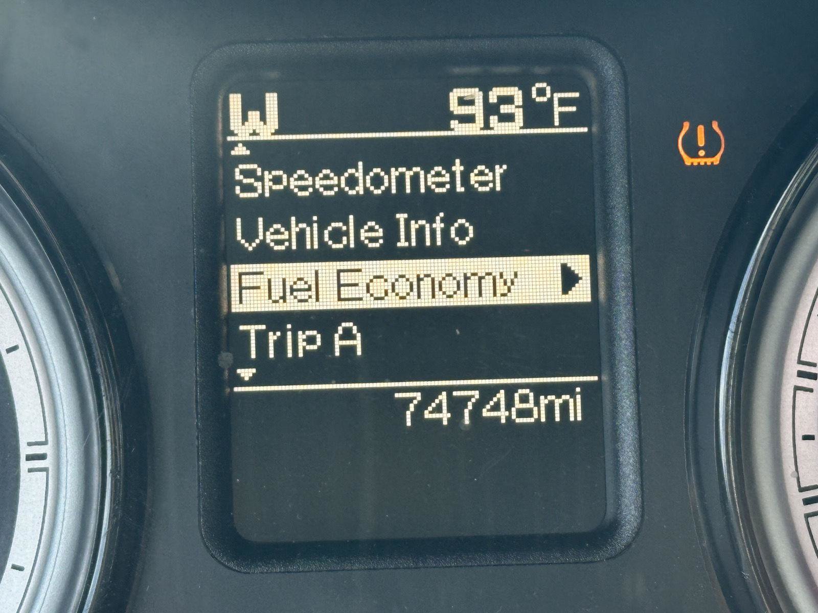 Used 2018 RAM 1500 Express w/ Express Value Package AWD/4WD image 19