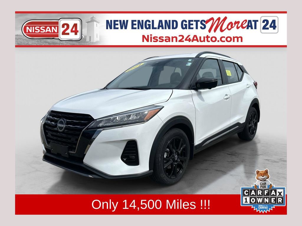 Used 2024 Nissan Kicks SR image 1