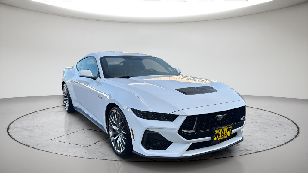 Used 2025 Ford Mustang GT Premium RWD image 3