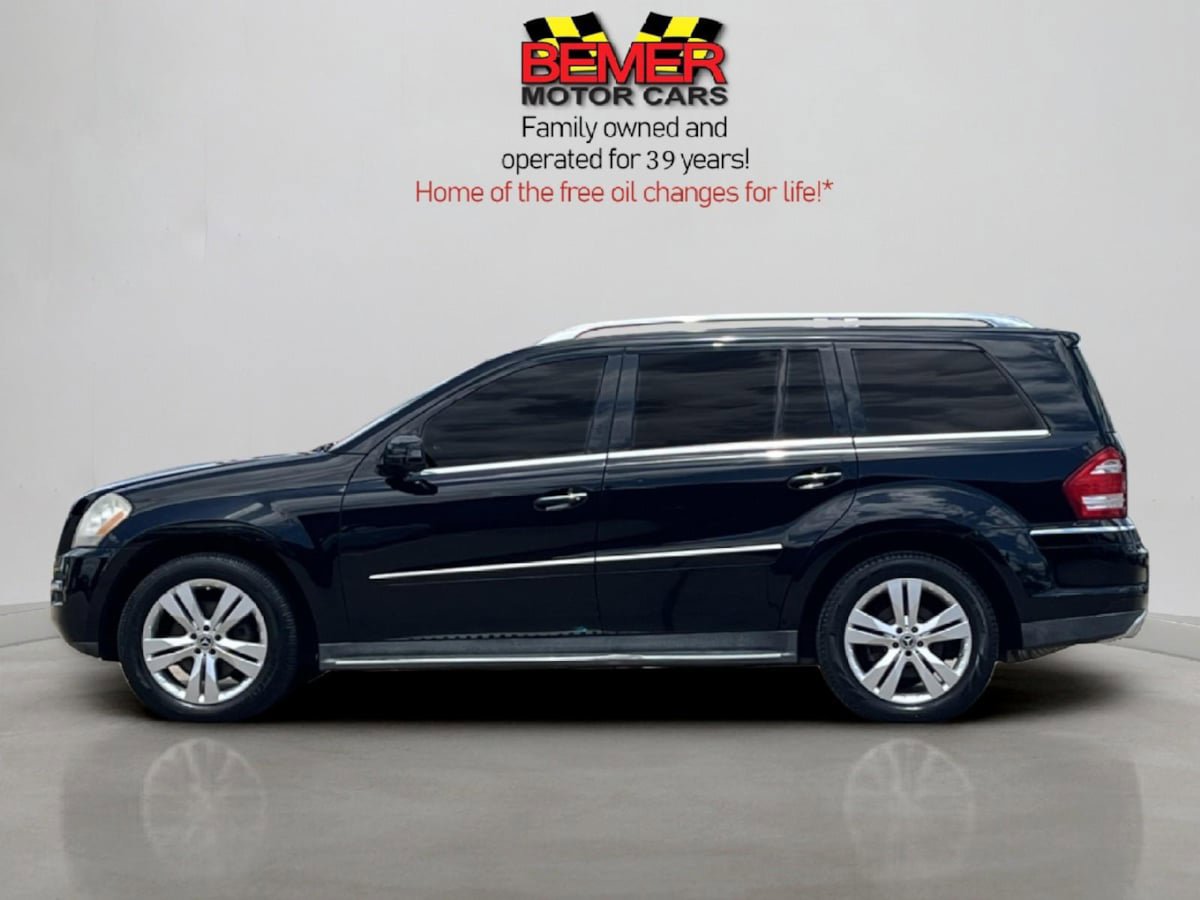 Used 2012 Mercedes-Benz GL 320 BlueTEC 4MATIC image 2