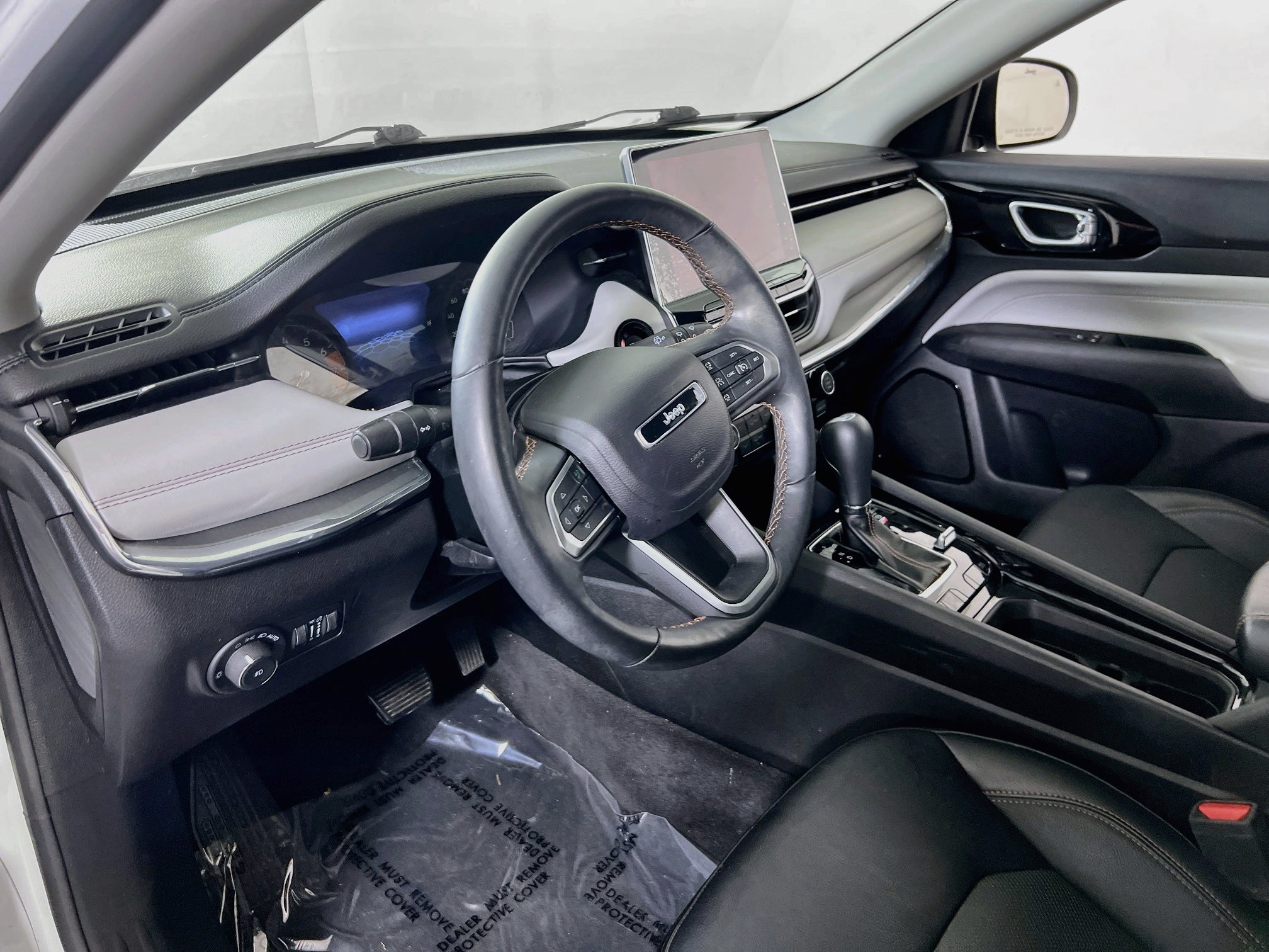 Used 2022 Jeep Compass Limited AWD/4WD image 9