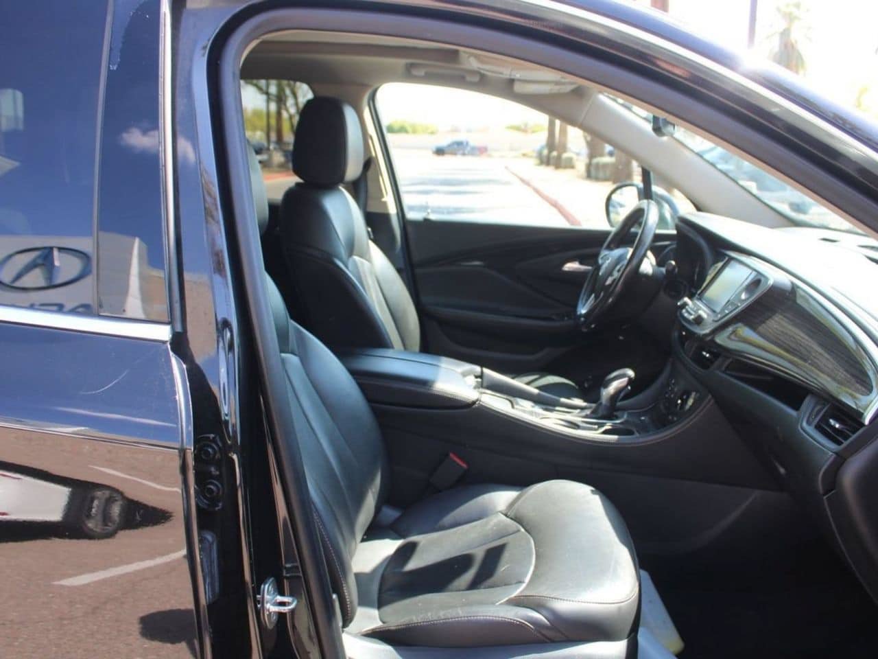 Used 2018 Buick Envision Premium AWD/4WD image 14