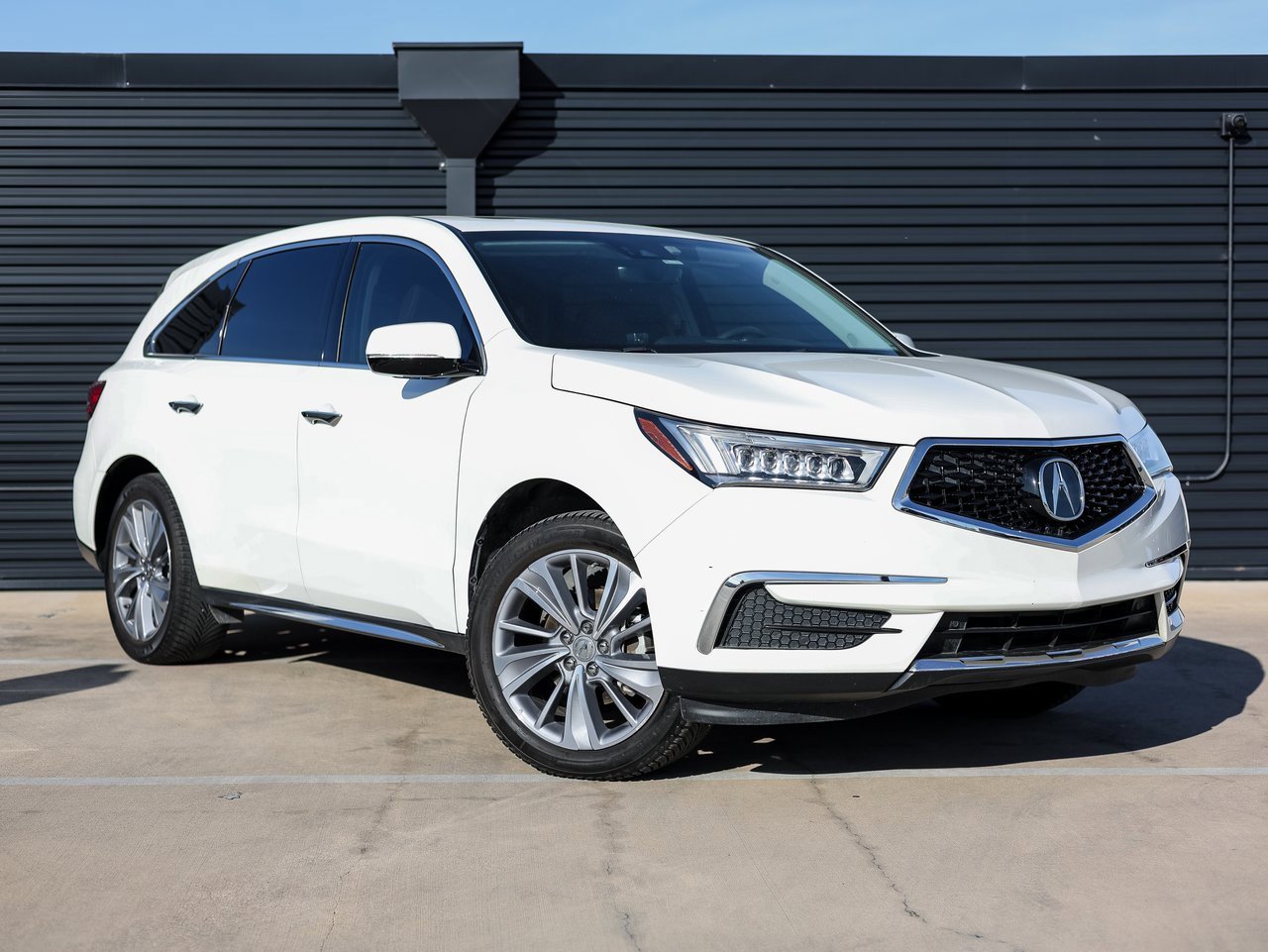 Used 2017 Acura MDX FWD w/ Technology Package image 9