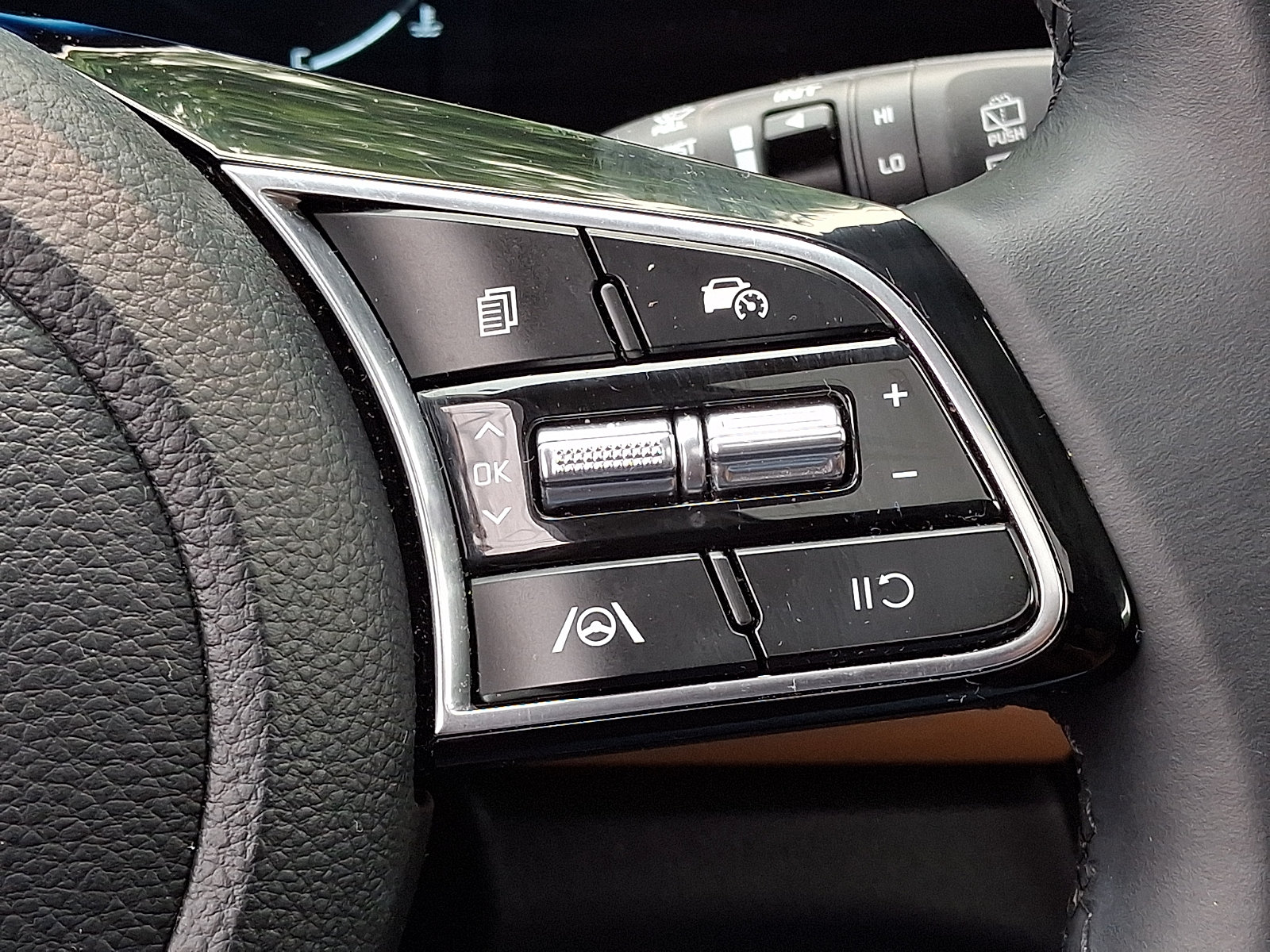 Certified 2024 Kia Seltos EX AWD/4WD image 22