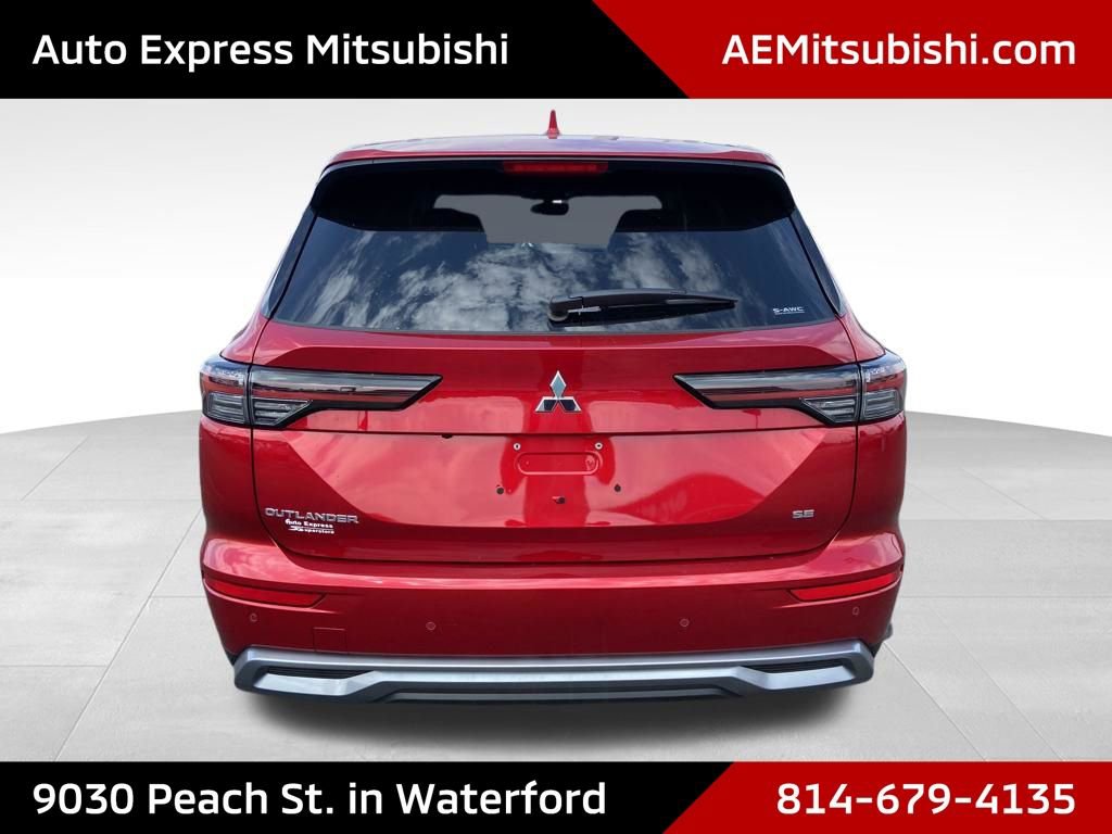 New 2026 Mitsubishi Outlander SE image 6