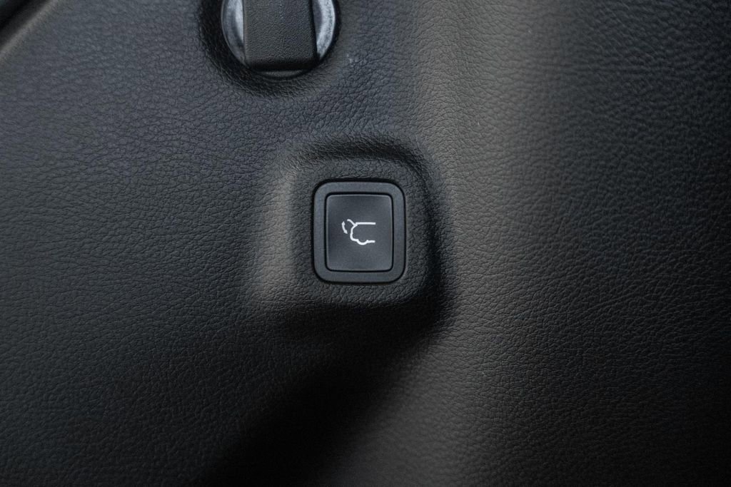 New 2026 Jeep Compass Limited w/ Sun, Sound & Navigation Group image 10