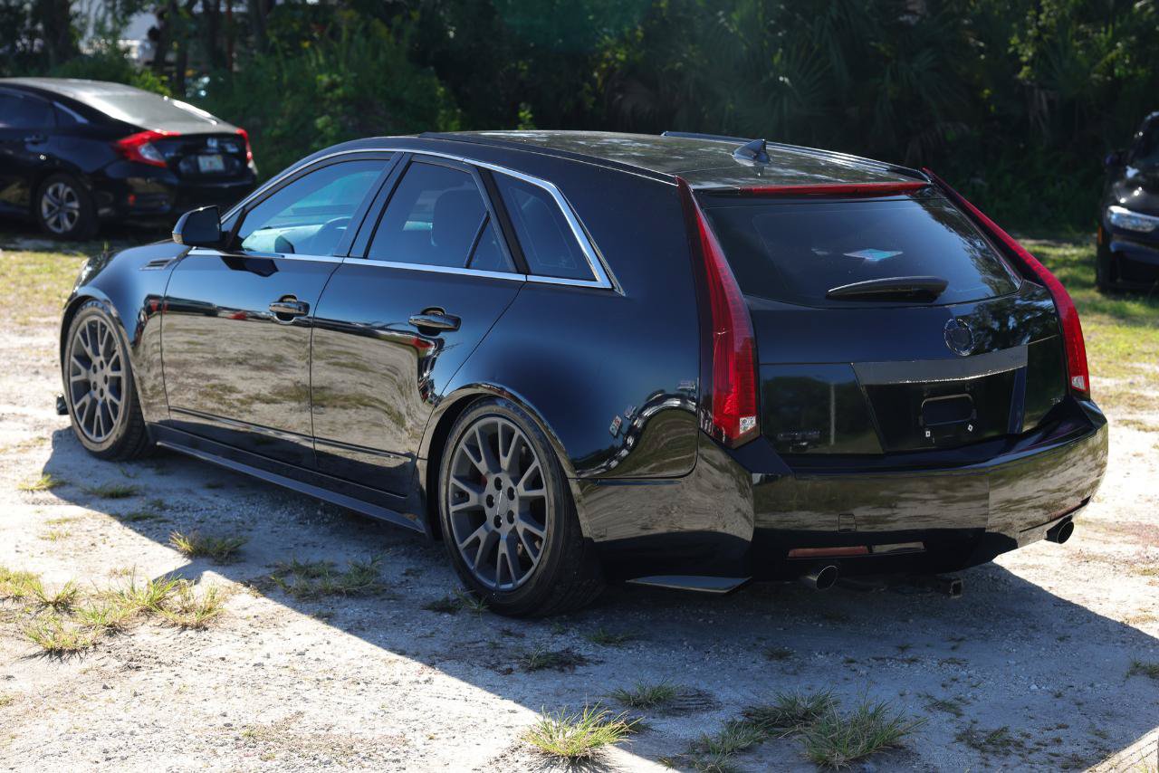 Used 2010 Cadillac CTS Performance RWD image 5