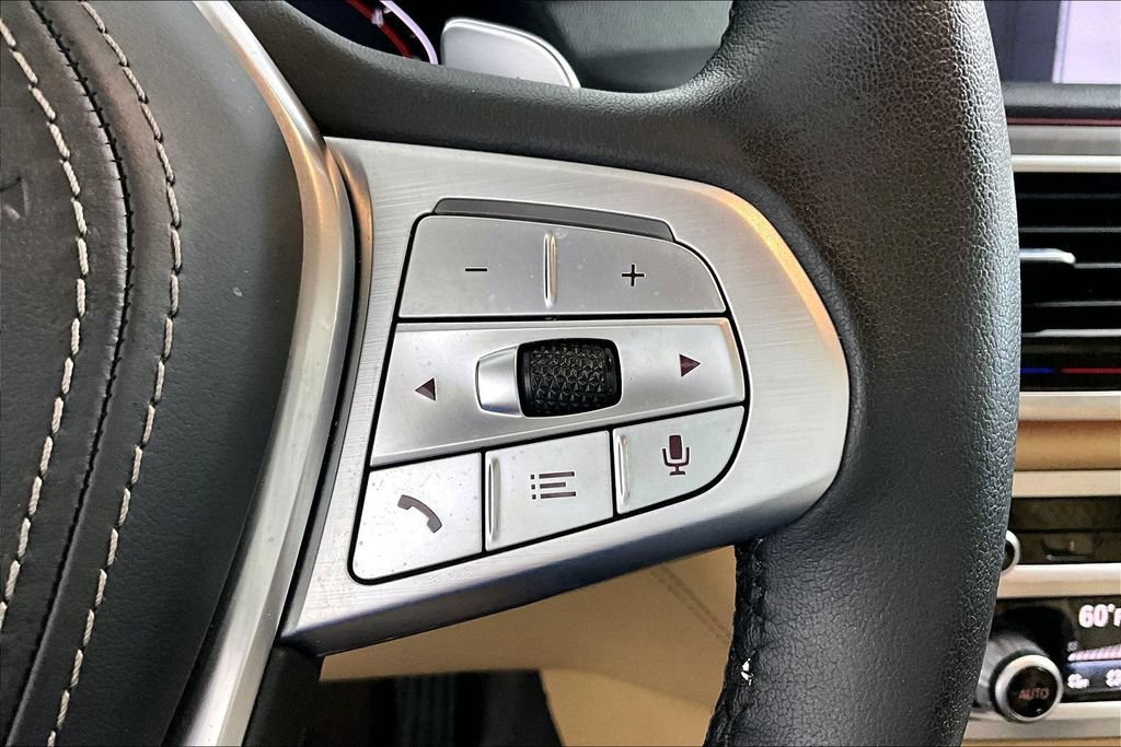 Used 2022 BMW 750Li xDrive AWD/4WD image 19