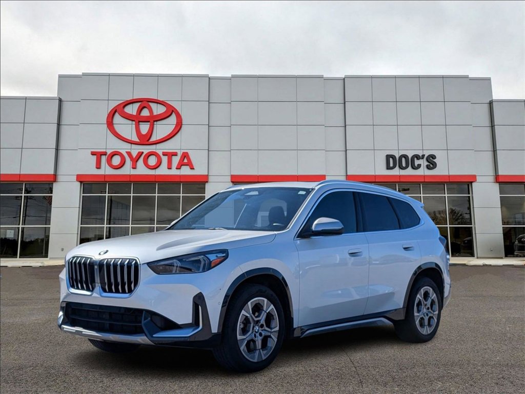 Used 2024 BMW X1 xDrive28i image 1