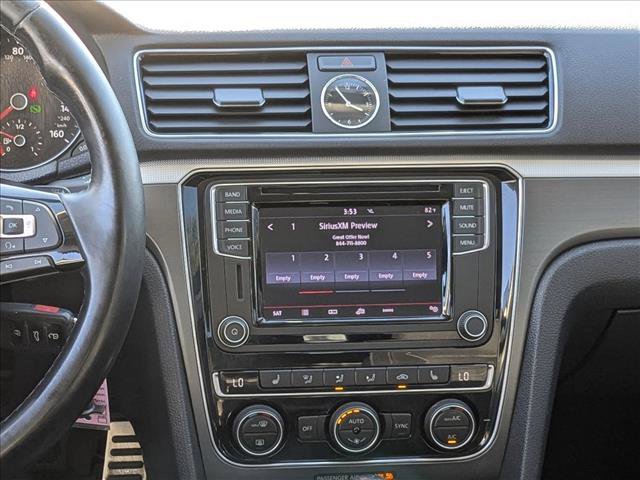Used 2017 Volkswagen Passat 1.8T R-Line w/ R-Line Lighting Package image 13