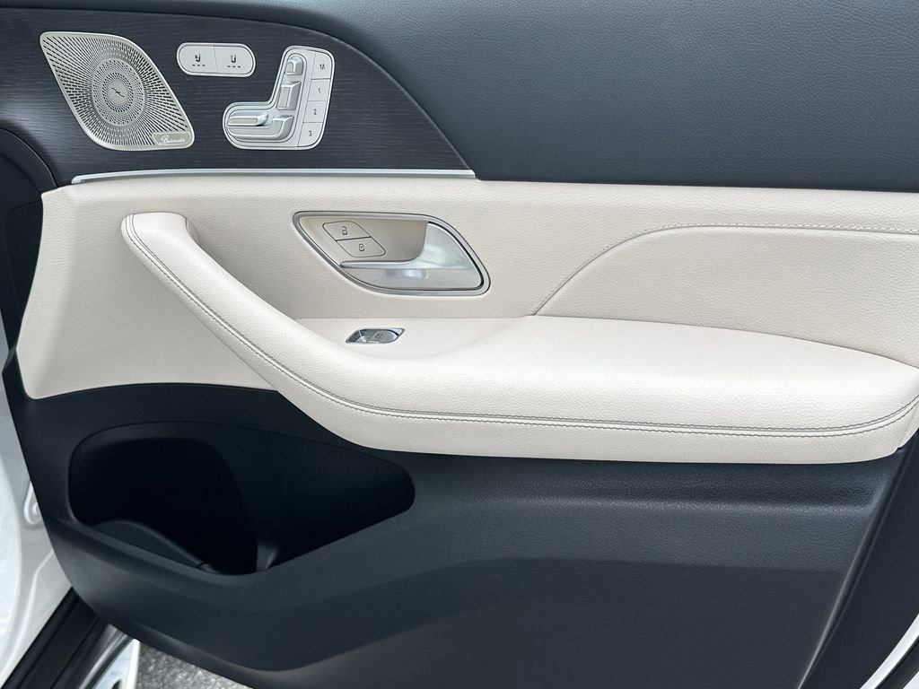 Certified 2023 Mercedes-Benz GLS 450 4MATIC image 16