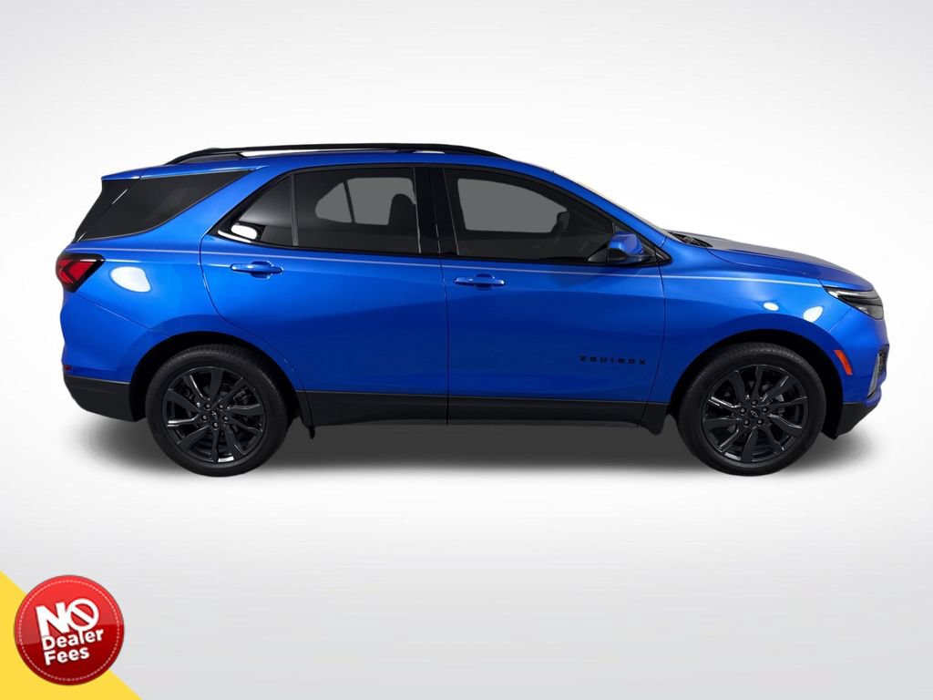 Used 2024 Chevrolet Equinox RS FWD image 2