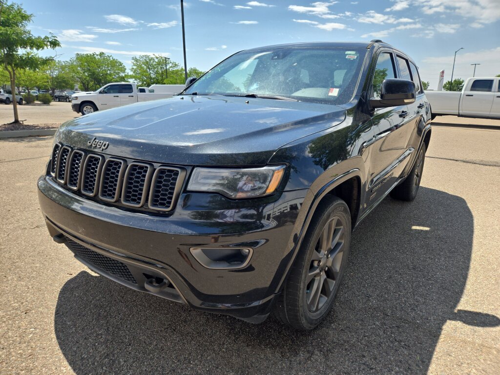 Used 2016 Jeep Grand Cherokee Limited 75th Anniversary AWD/4WD image 3