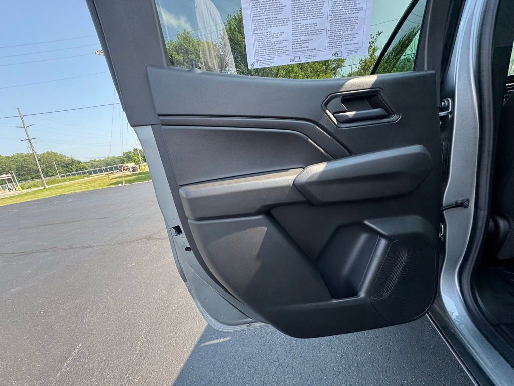 Used 2025 Chevrolet Colorado Trail Boss AWD/4WD image 35