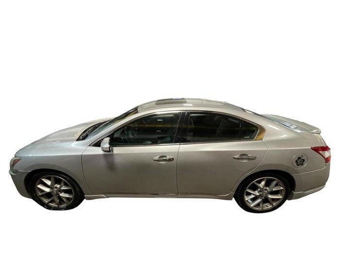Used 2011 Nissan Maxima 3.5 SV w/ Sport Pkg image 2
