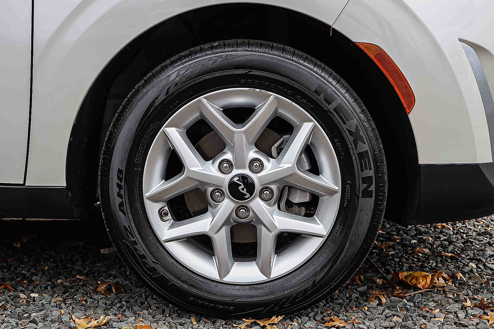 Certified 2025 Kia Soul LX w/ LX Technology Package image 26