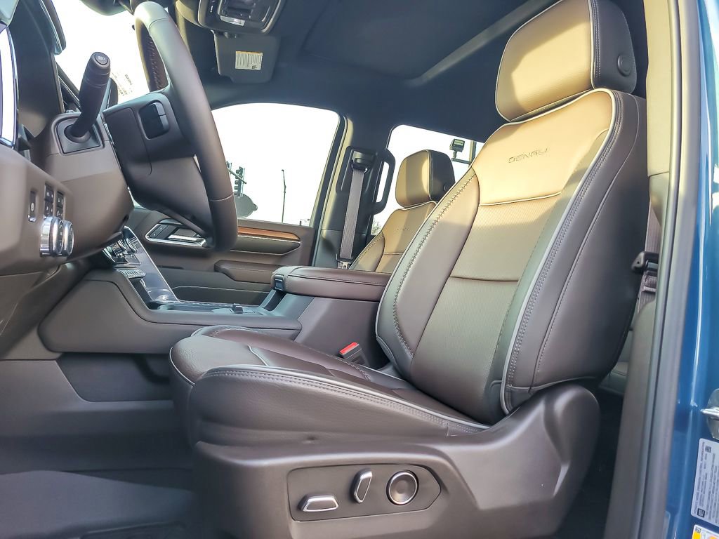 Used 2024 GMC Sierra 2500 Denali w/ Technology Package image 7