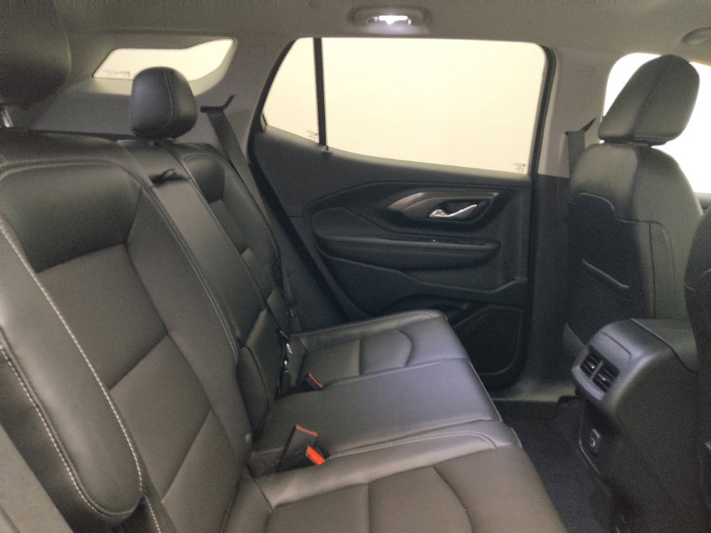 Used 2023 GMC Terrain SLT image 19