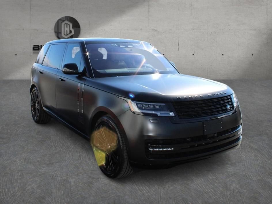 Used 2023 Land Rover Range Rover Long Wheelbase Autobiography image 10