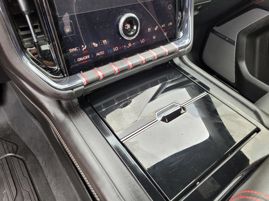 Used 2025 GMC Yukon AT4 Ultimate w/ LPO, Floor Liner Package AWD/4WD image 30
