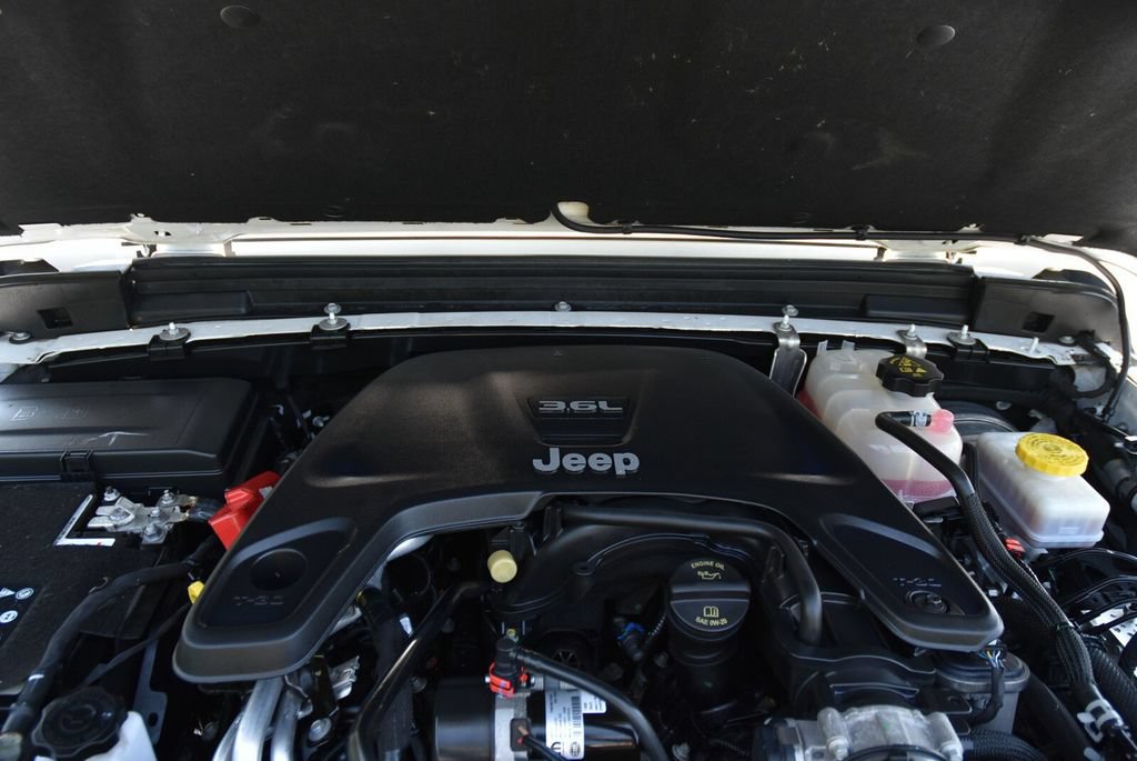 Used 2021 Jeep Wrangler Unlimited Sport AWD/4WD image 36