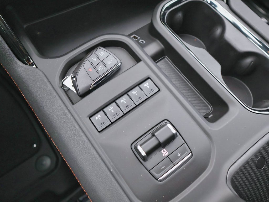 New 2026 GMC Sierra 2500 AT4 w/ AT4 Premium Plus Package image 24