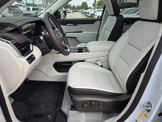 New 2026 GMC Acadia Denali w/ Super Cruise Package image 4