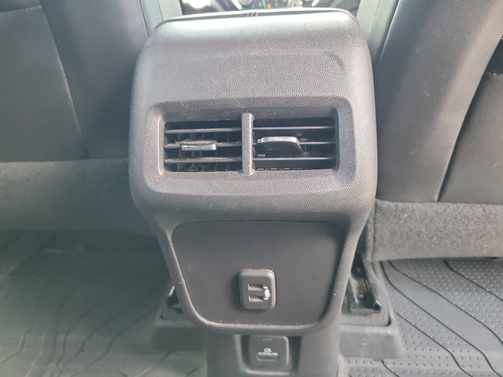 Certified 2022 Chevrolet Equinox RS w/ RS Leather Package FWD image 21