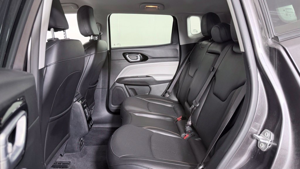 Used 2022 Jeep Compass Limited w/ Elite Group AWD/4WD image 28