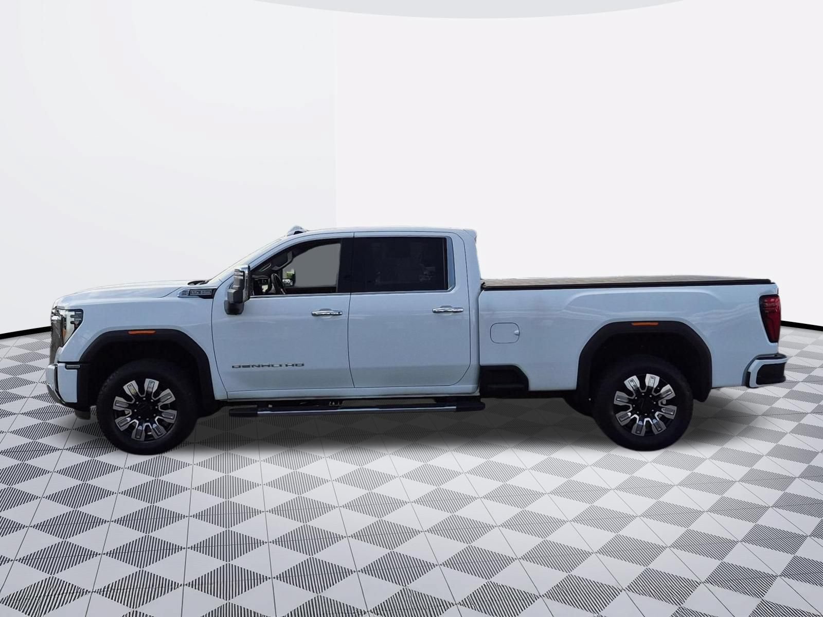 Certified 2024 GMC Sierra 2500 Denali w/ Snow Plow Prep/Camper Package AWD/4WD image 4