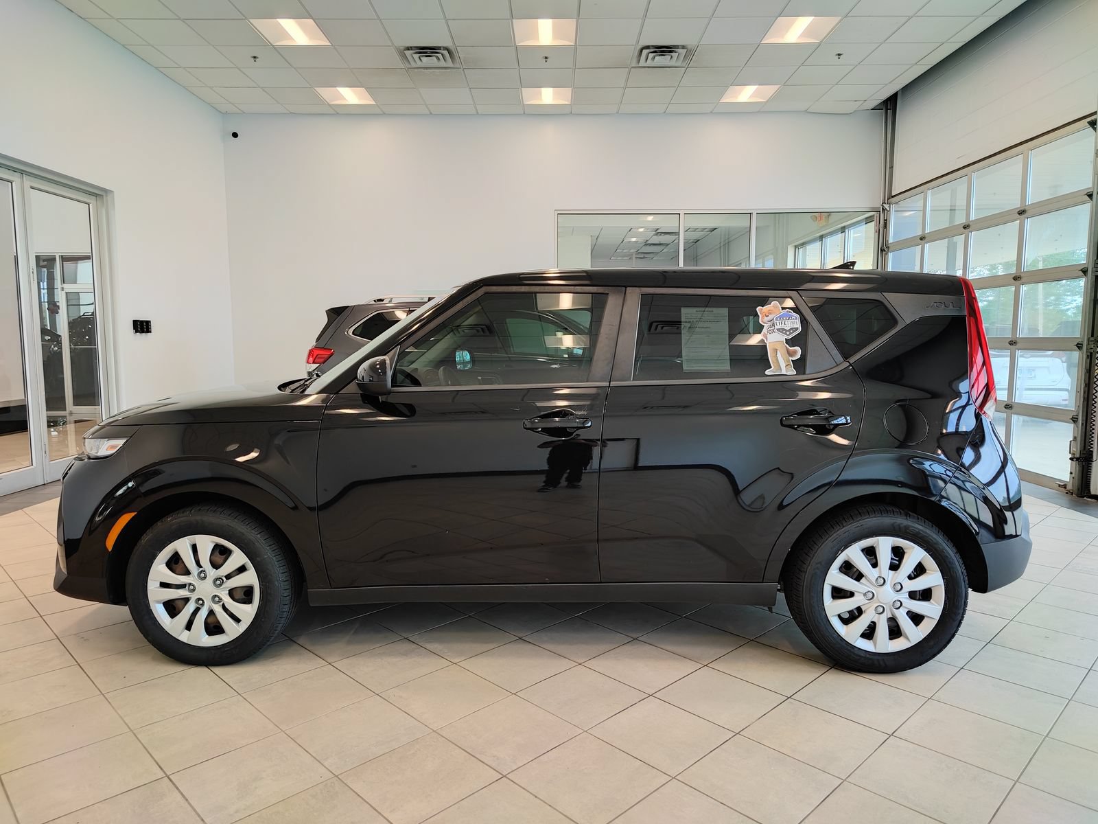 Used 2020 Kia Soul LX FWD image 6