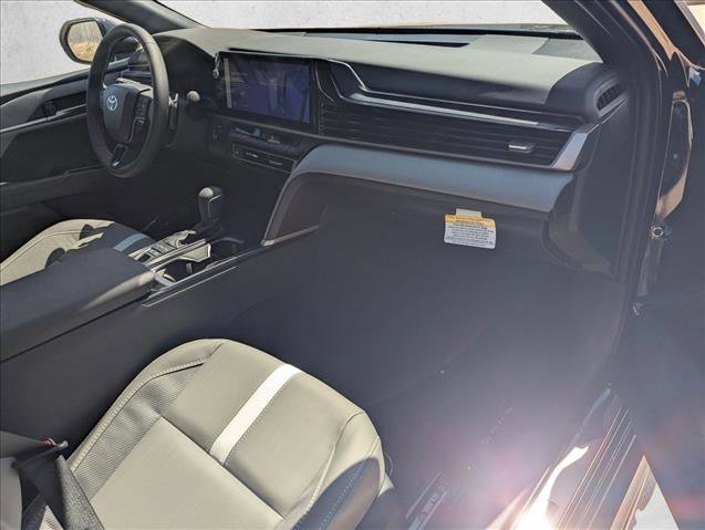 Used 2025 Toyota Camry SE w/ Multimedia Upgrade Package image 18