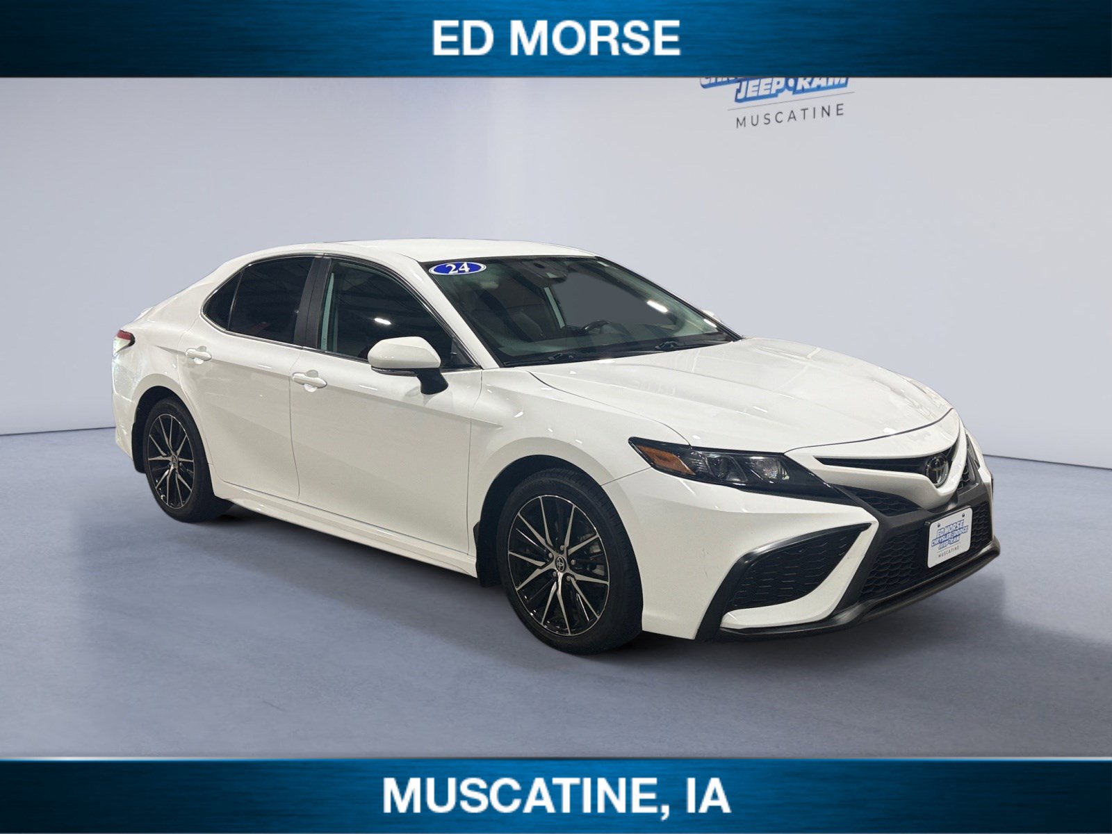 Used 2024 Toyota Camry SE image 7