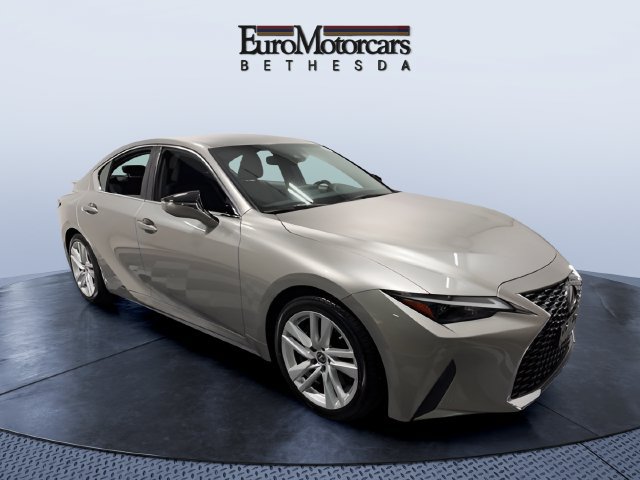 Used 2022 Lexus IS 300 RWD image 7