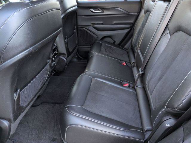 Certified 2024 Jeep Grand Cherokee Altitude image 23