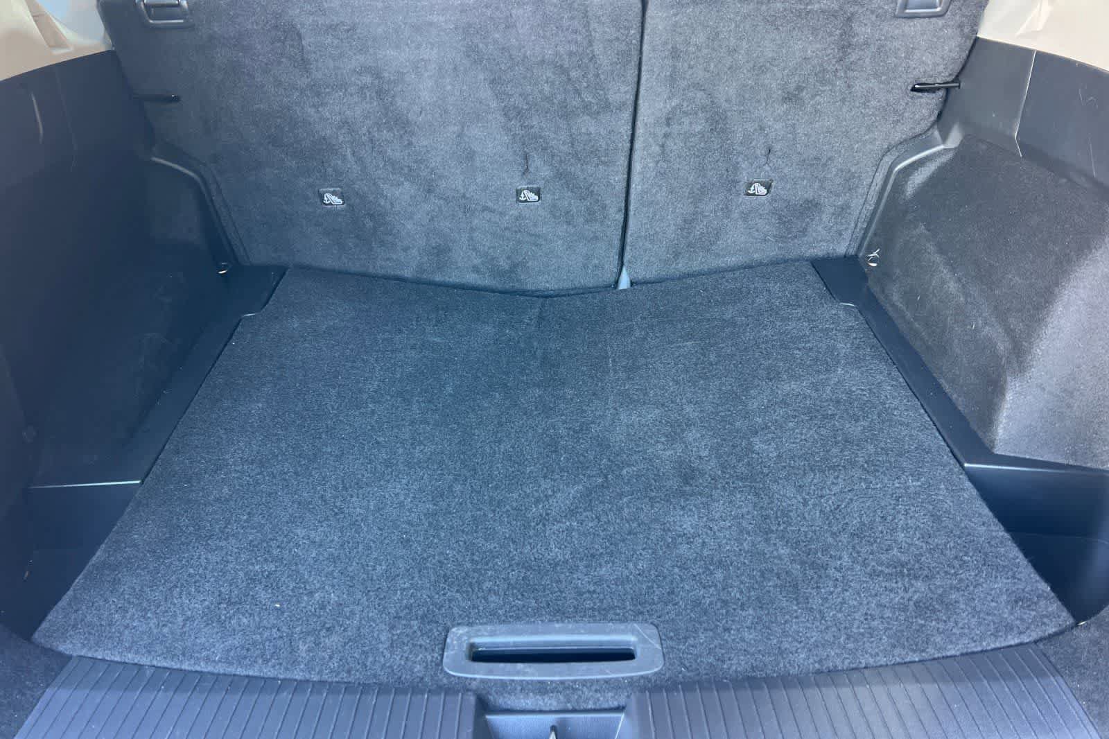 Used 2024 Nissan Rogue SV image 18