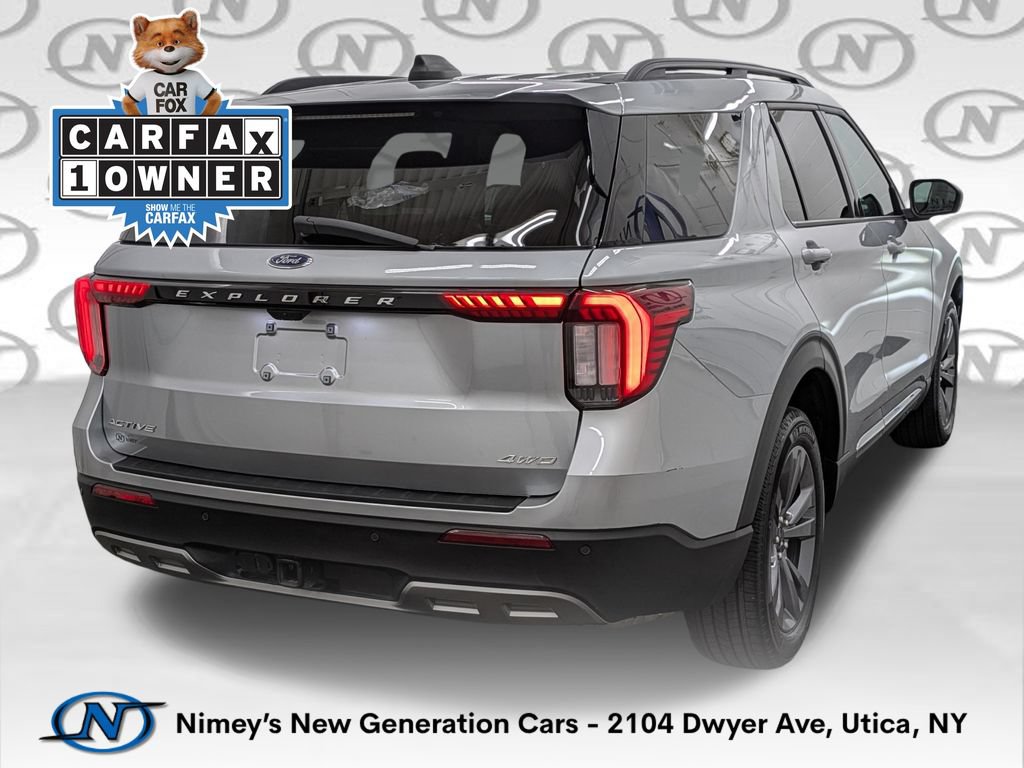 Used 2025 Ford Explorer Active w/ Active Comfort Package AWD/4WD image 2
