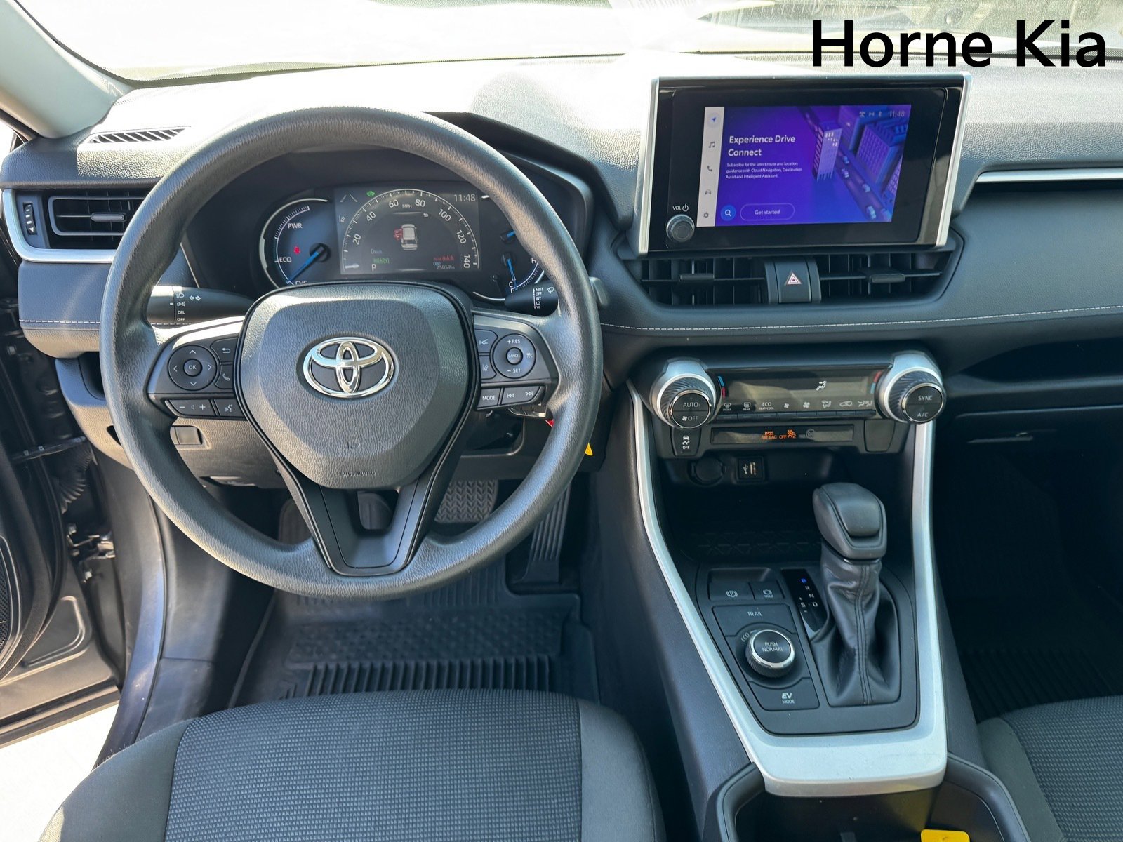 Used 2024 Toyota RAV4 LE image 15