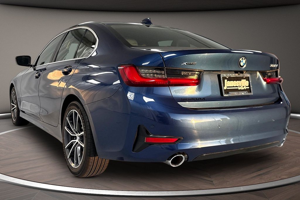 Used 2021 BMW 330i xDrive Sedan w/ Convenience Package AWD/4WD image 5