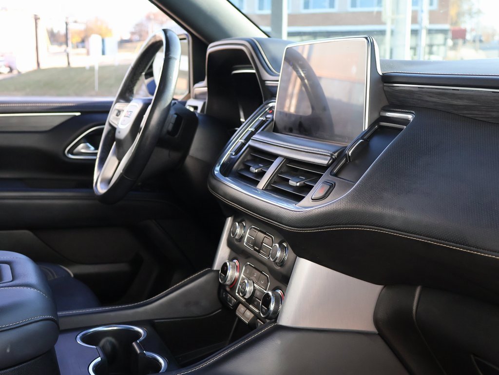 Used 2022 GMC Yukon SLT w/ SLT Premium Package image 10