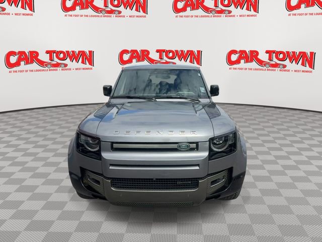 Used 2022 Land Rover Defender 110 X-Dynamic HSE image 3