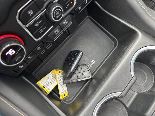 Used 2023 Chevrolet Tahoe Premier w/ Premium Package image 32