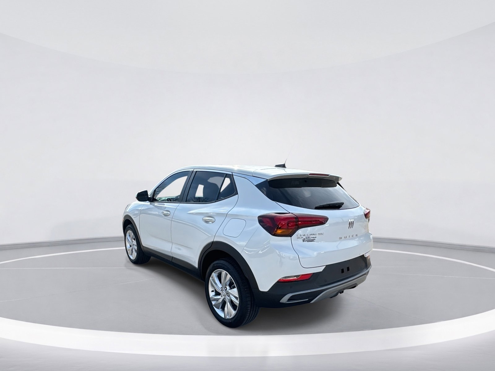 Certified 2024 Buick Encore GX Preferred w/ Comfort Package image 6