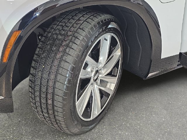 New 2027 Cadillac Vistiq Luxury AWD/4WD image 29