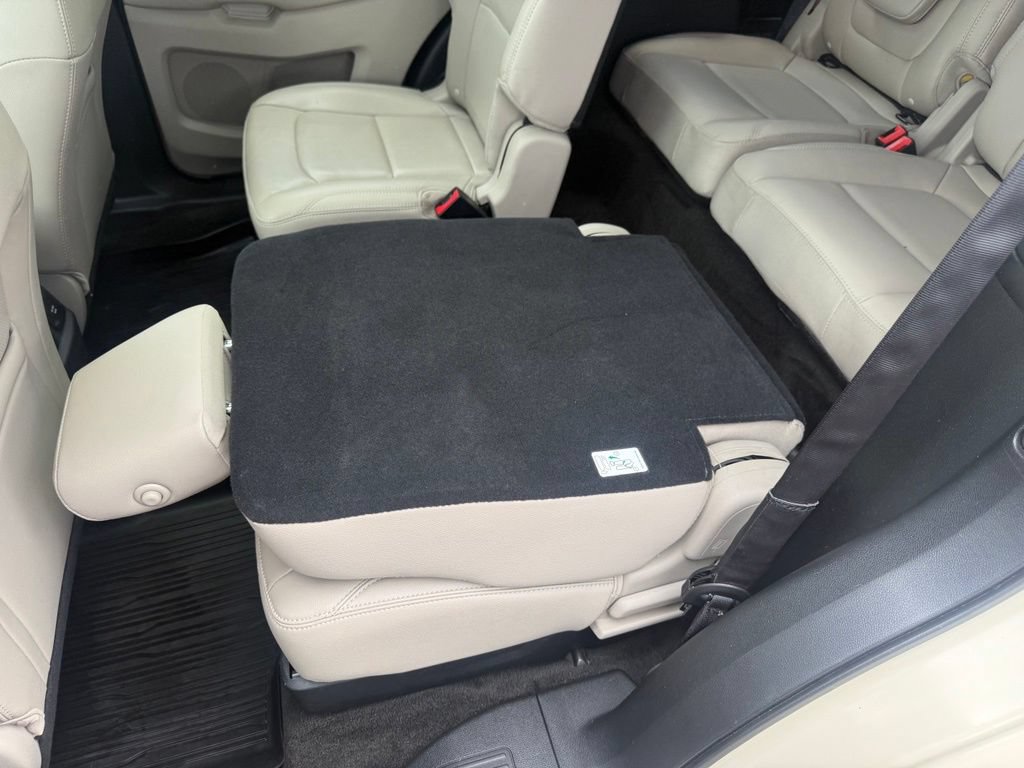 Used 2018 Ford Explorer Limited w/ Ford Safe & Smart Package AWD/4WD image 38