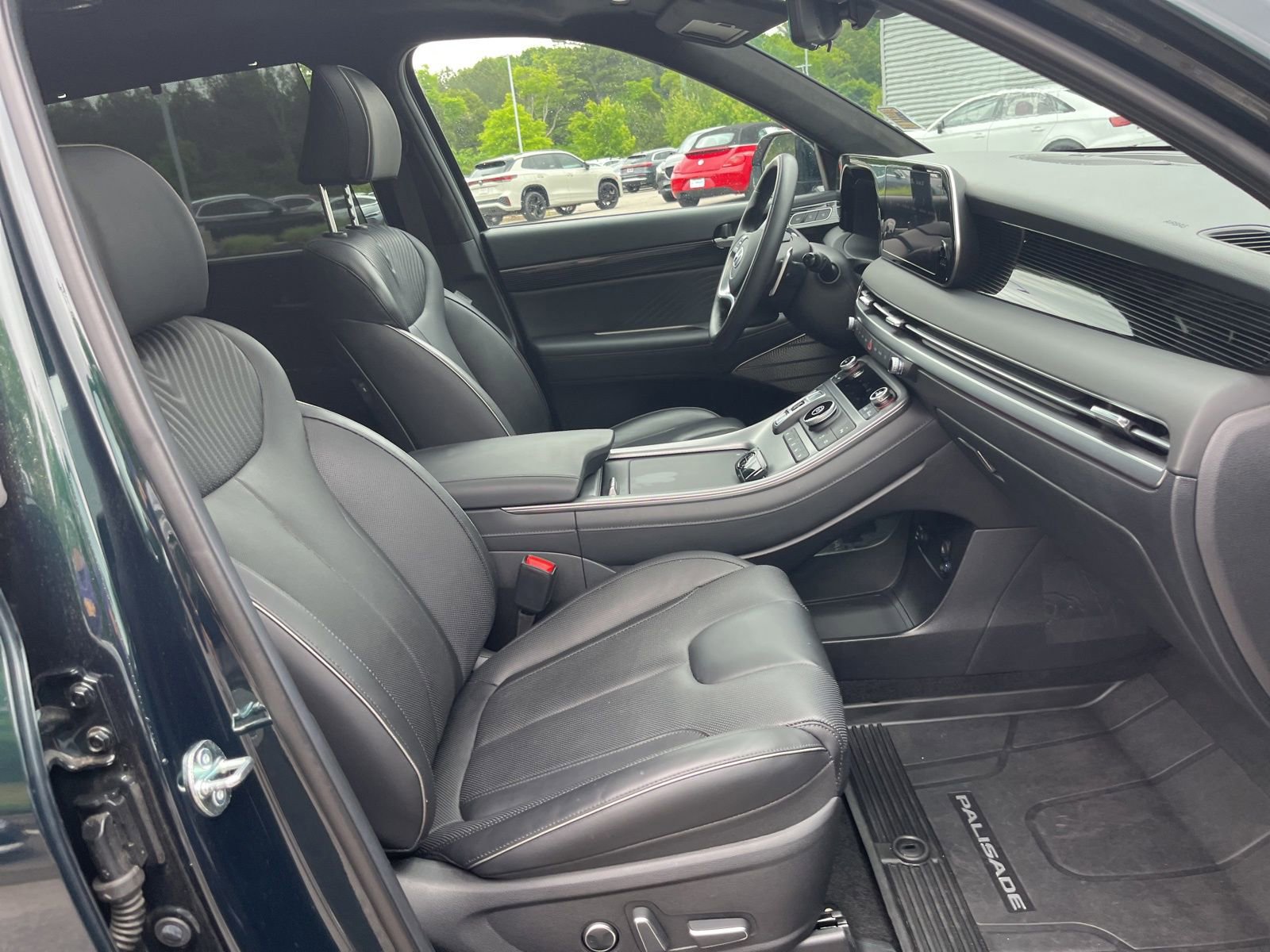 Used 2025 Hyundai Palisade Calligraphy FWD image 42