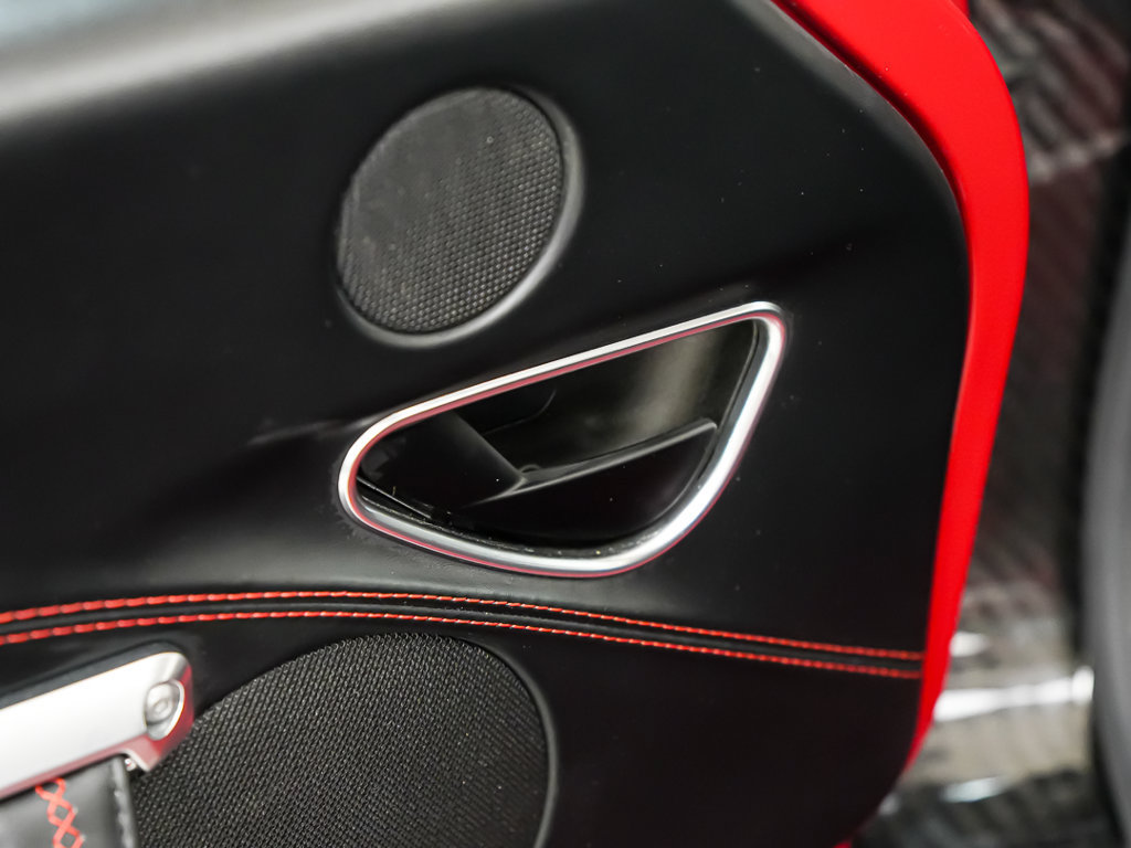 Used 2015 Alfa Romeo 4C Launch Edition w/ Convenience Group RWD image 28