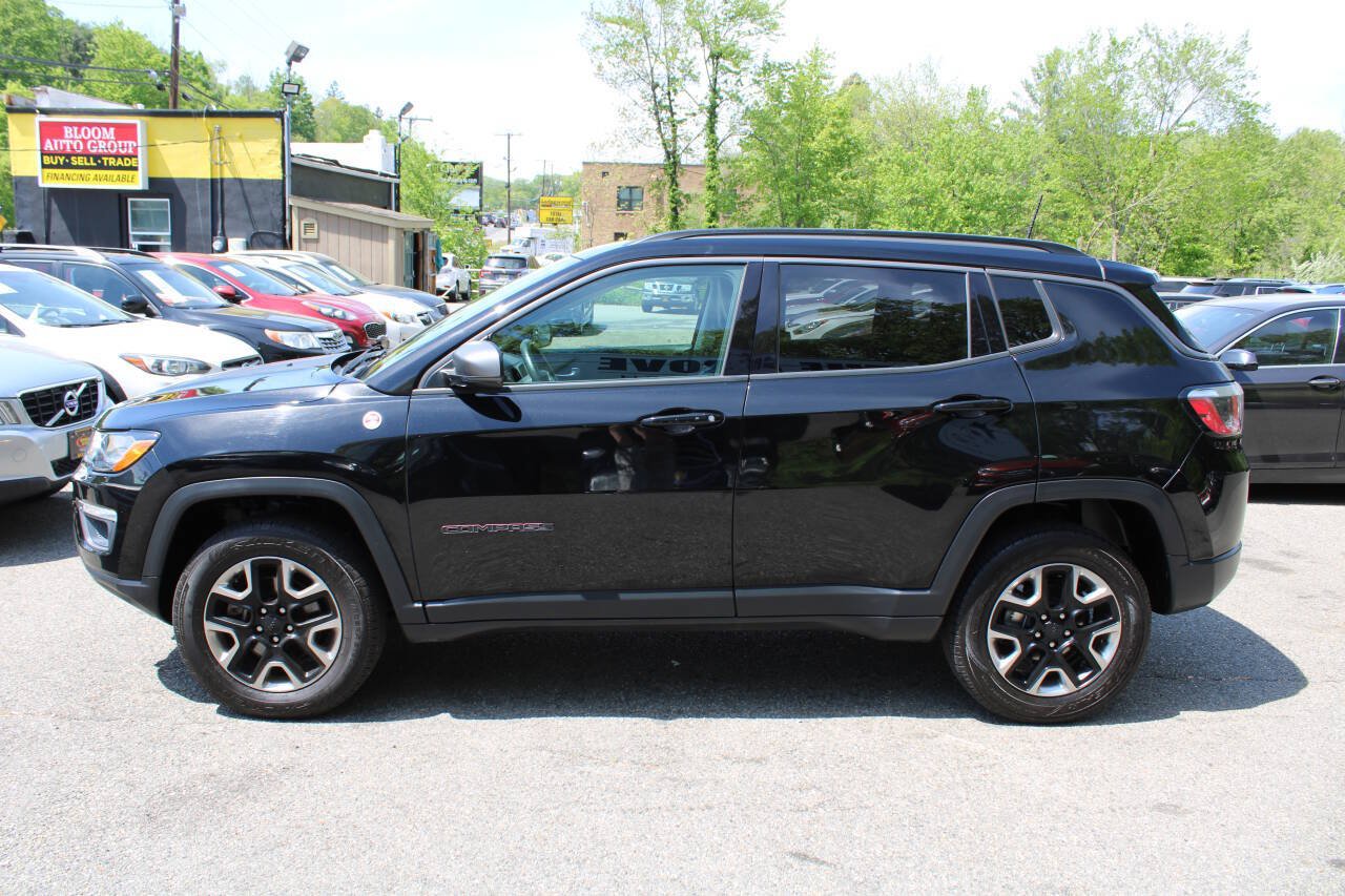 Used 2017 Jeep Compass Trailhawk w/ Navigation Group AWD/4WD image 12